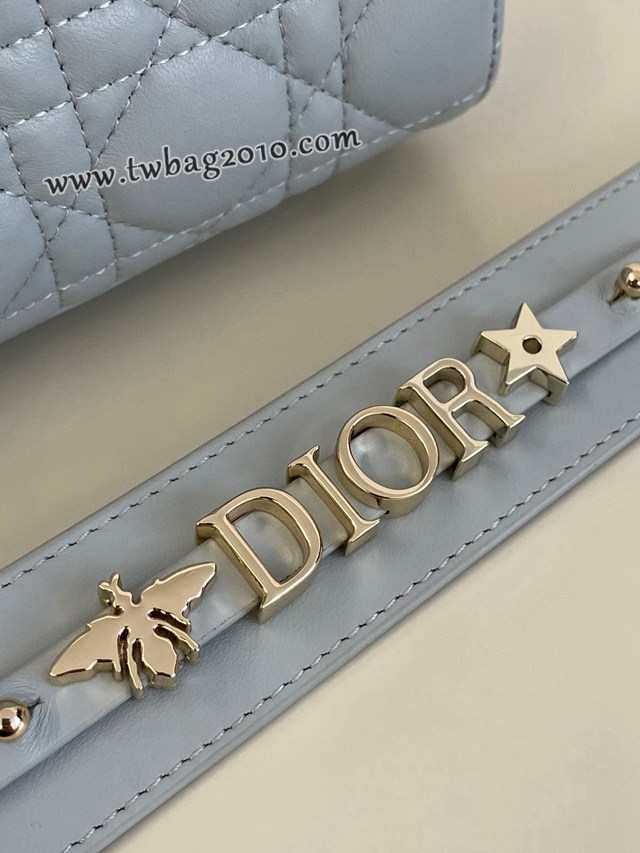 Dior专柜新款迪奥顶级原单湖水蓝Lady戴妃四格系列手提包 djfk1134